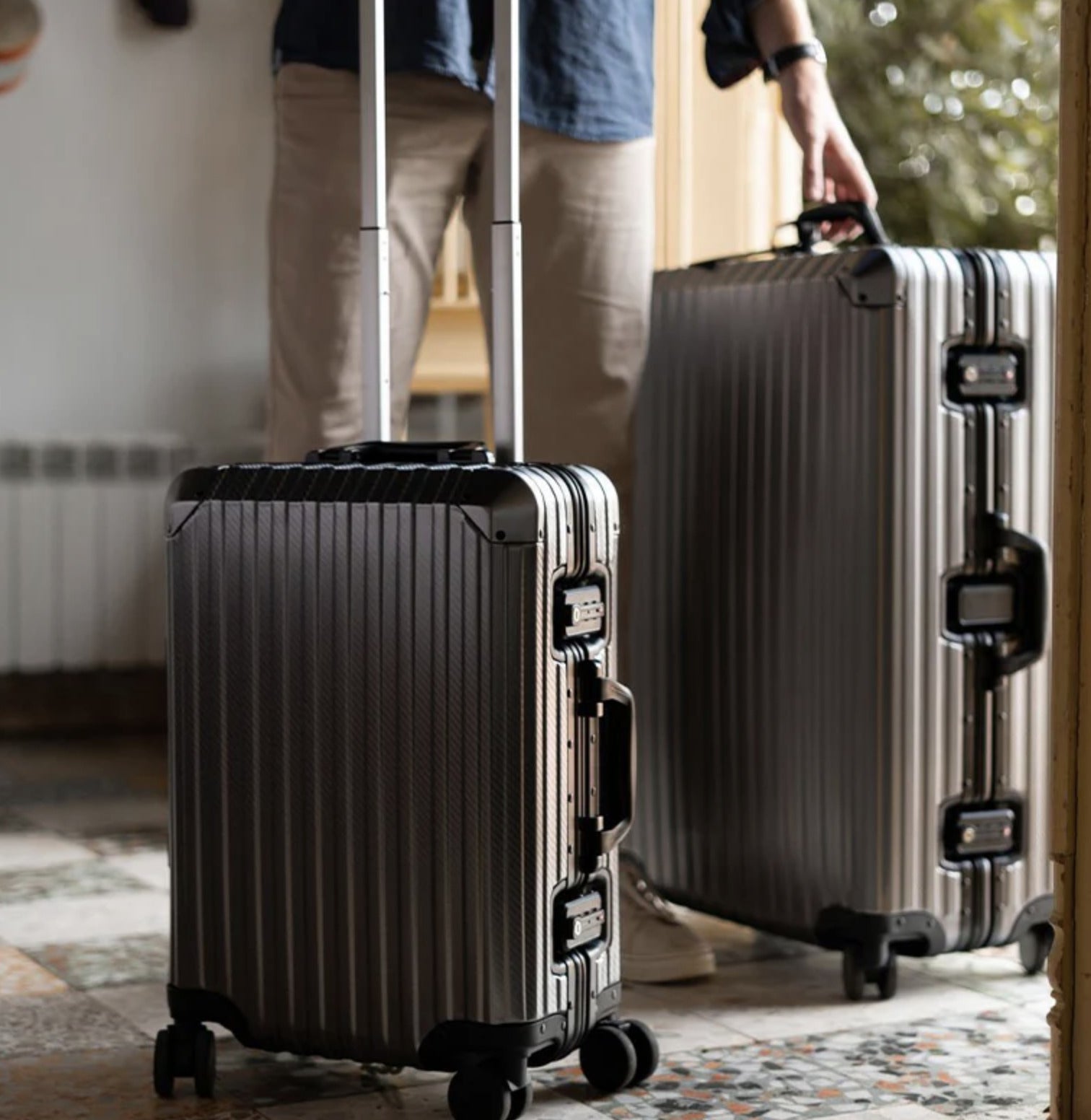 Inter Carry-On: Aluminum Edition Gold